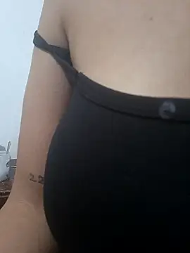 angelplu Adlı Modelin Canlı XXX Sohbeti