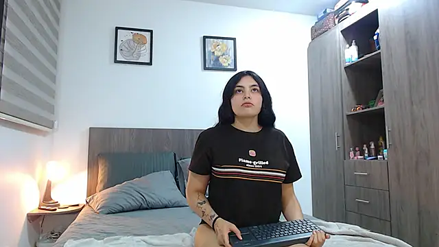 Scarlett_Jazmin's Live XXX Chat