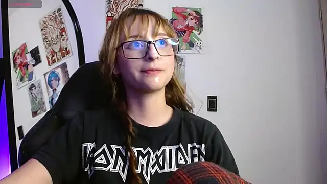 CelesteAyase Adlı Modelin Canlı XXX Sohbeti