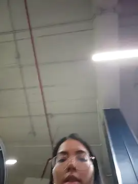 SheenaBrooke Show in webcam