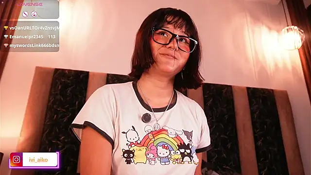 Онлайн чат XXX Ivi_Aiko