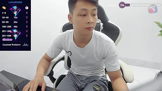 Naughty___asian: онлайн-секс-чат