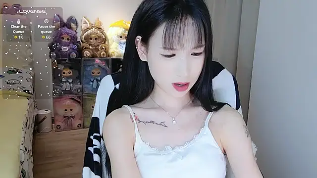 Živý XXX chat M-OTT_