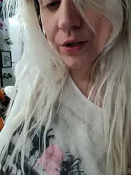 ScarletCallings_420のライブXXXチャット