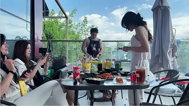 Wily-07: διαδικτυακό σόου στην κάμερα