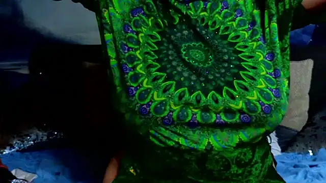 Chat XXX ao vivo de ElizabethEven