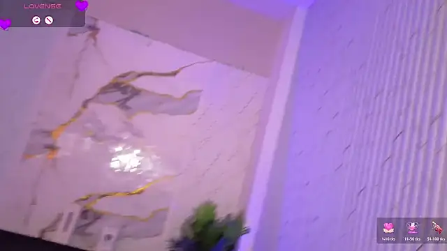 kristen_tay Adlı Modelin Canlı XXX Sohbeti