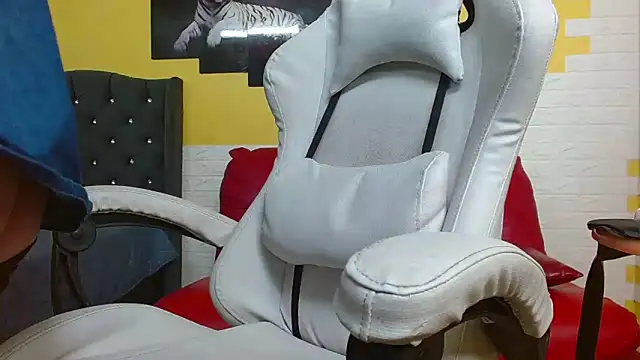 isabeautyx19 Live XXX Chat