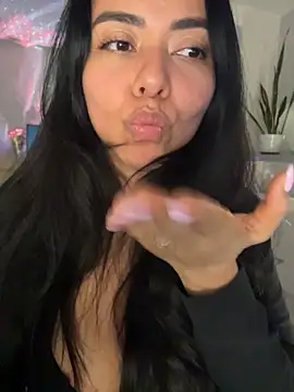 Chat +18 de PetitLumiere ao vivo