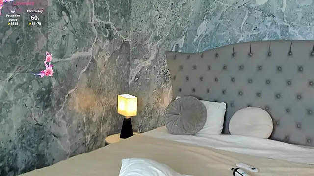 Chat +18 de LucyLovelyy ao vivo