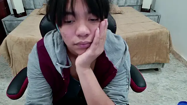 Živý XXX chat laureentt_