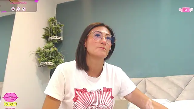 Chatroom XXX en direct de SharisWillian