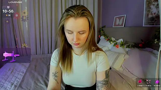 Rina_Panic élő XXX-chatje