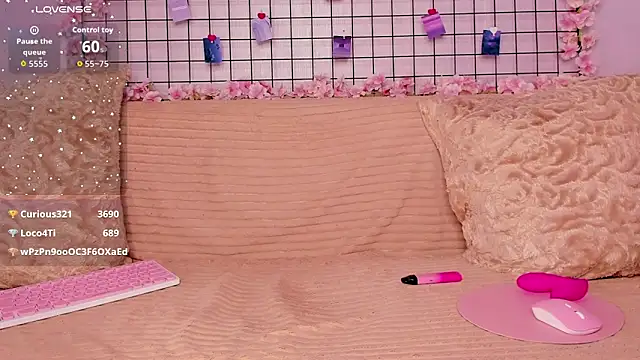 Anna_Lee555 élő XXX-chatje