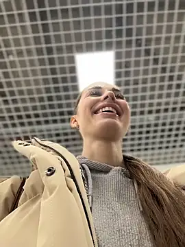 Chatroom XXX en direct de Charming_Ritta