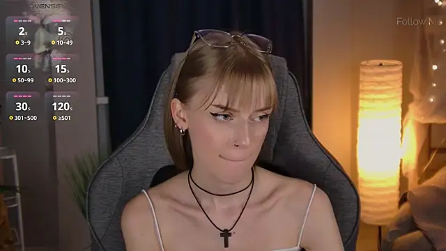 KiraMontoya's Live XXX Chat