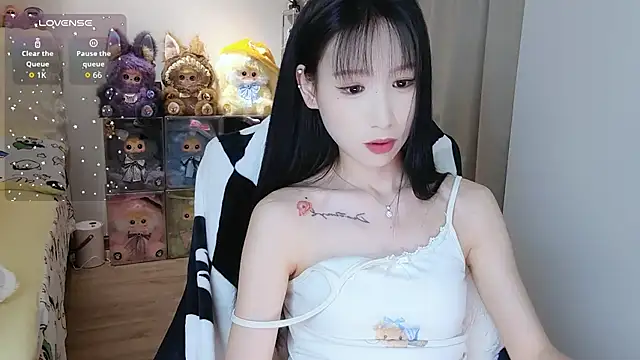 XXX chat uživo modela M-OTT_