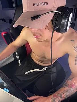 AngelLatinBoyのライブXXXチャット