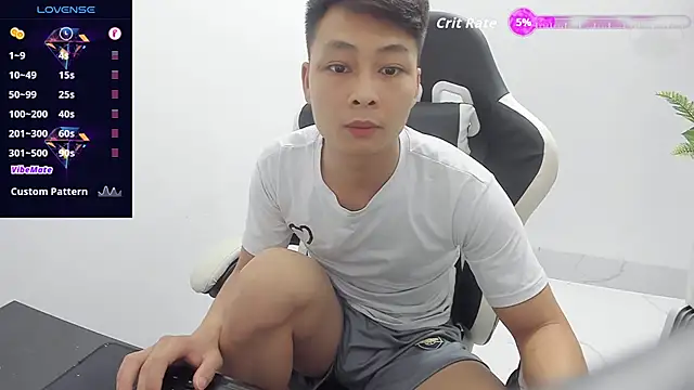 Naughty___asianのライブXXXチャット