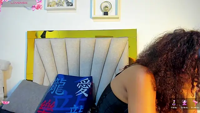 Chat +18 de vahiolet_fuentes ao vivo