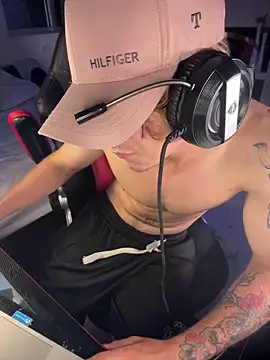 AngelLatinBoy – webcam-show