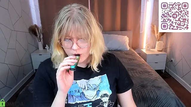 Chat +18 de luna_c0ra ao vivo