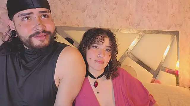 Chat +18 de Benny_and_Mark ao vivo