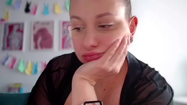 دردشة Avery_Wilson الجنسية المباشرة