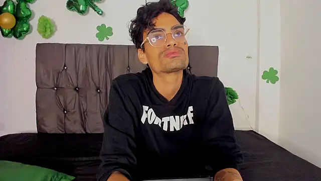 Gay_Red_Room Pertunjukan Webcam