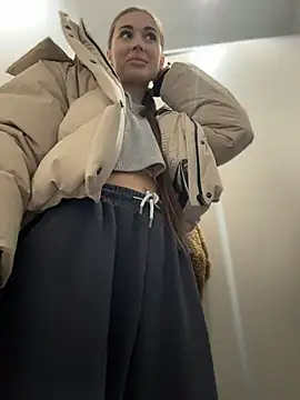 Chatroom XXX en direct de Charming_Ritta