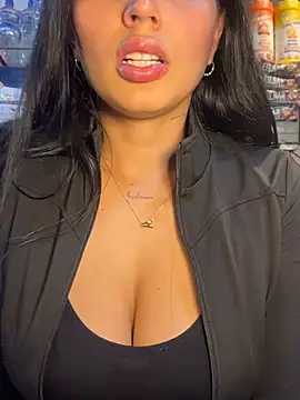 ANABOONCE_ Adlı Modelin Canlı XXX Sohbeti