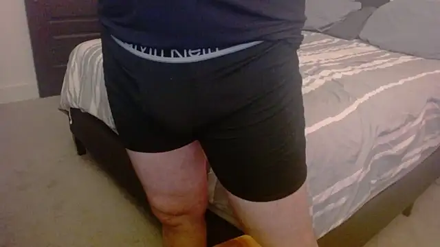 BlameItOnJunior Show in webcam