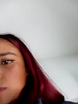 EmiilyFoxx090 Live XXX-Chat