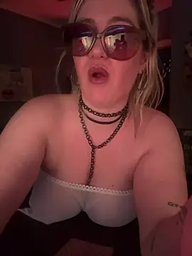 Chatroom XXX en direct de Granlady7