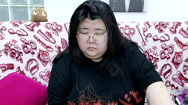 Nadine_asian's Live XXX Chat