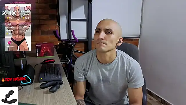 Živý XXX chat Marck_Muscle