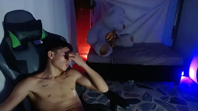 Didi_hard লাইভ XXX চ্যাট