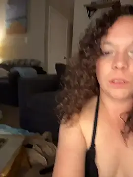 XoMisty: онлайн-секс-чат