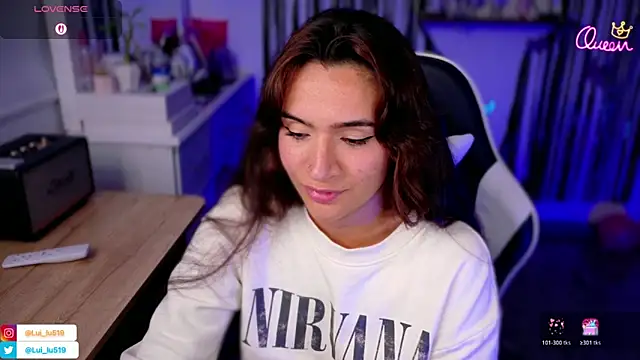 ImLui_lu Adlı Modelin Canlı XXX Sohbeti