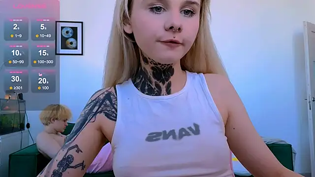 Britney_Lynch 即時 XXX 聊天