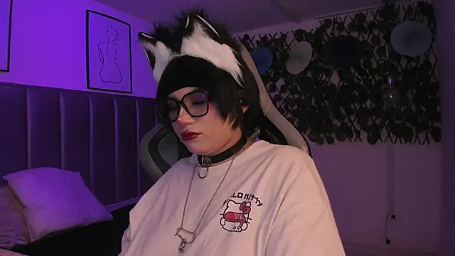 Kitty_Gang 即時 XXX 聊天