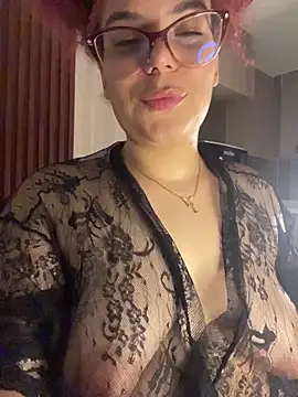 دردشة Leyah__ الجنسية المباشرة