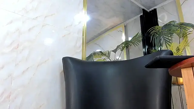 VictoriaKyros' Live XXX Chat