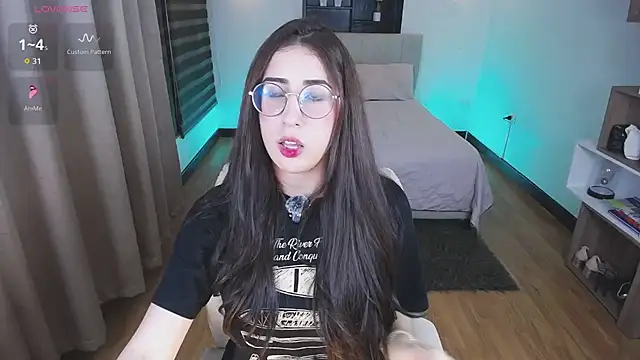 KittyCute-'s Live XXX Chat