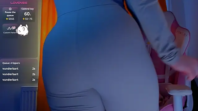 SueNiceeeee's Live XXX Chat