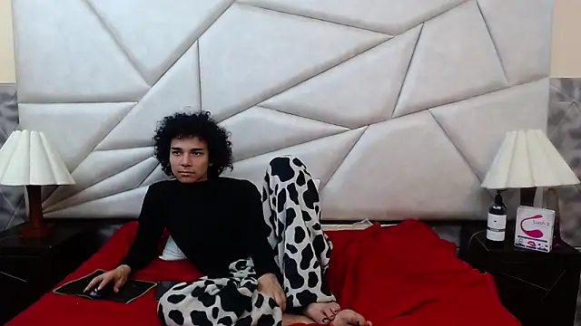 Nyx_and_Arian's Live XXX Chat