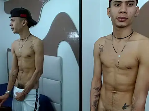 Skinny_cute_Alyer webcam show