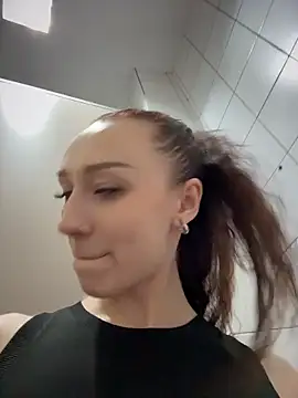 ElizaFi – Kamerová šou