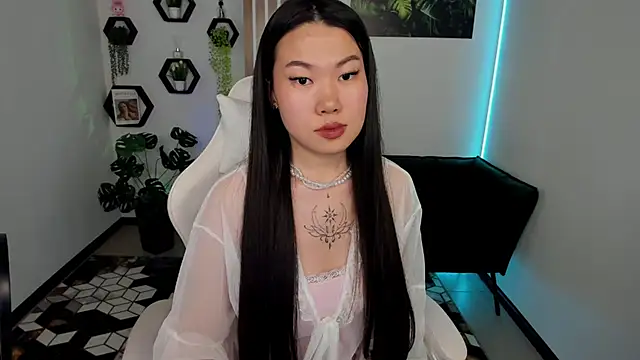 LunaPurrr: онлайн-секс-чат