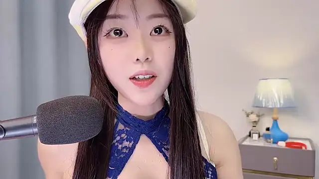 smalldaisy 在線直播表演